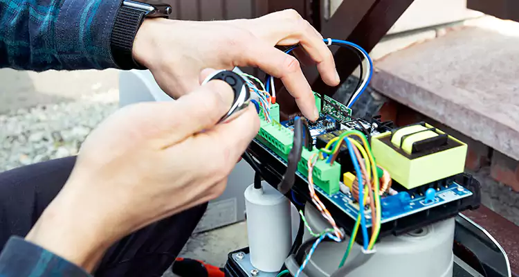 Automatic Driveway Gate Repair in Miami Lakes, FL