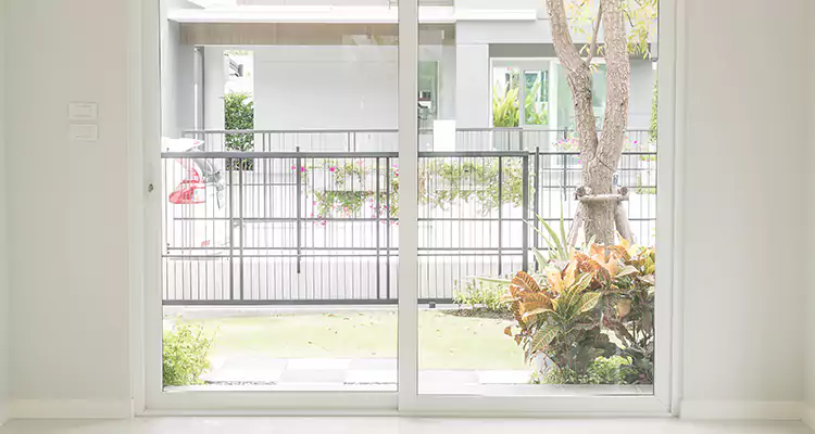 Balcony Screen Door Repair in Miami Lakes, FL