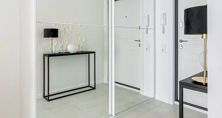 Mirrored Bifold Closet Doors Repair in Miami Lakes, FL