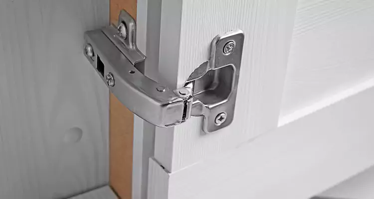 Shower Door Hinge Replacement in Miami Lakes, FL
