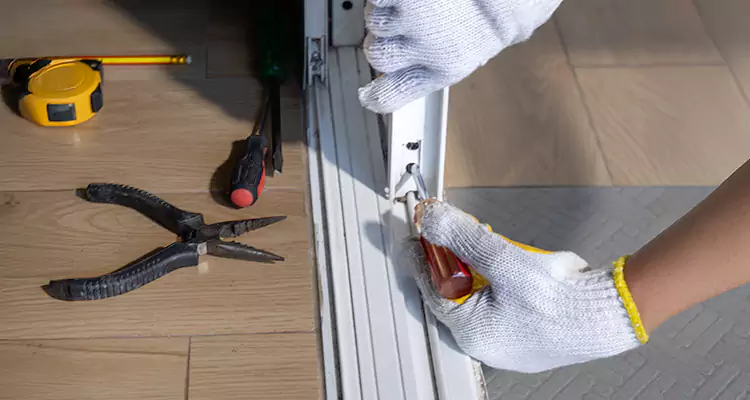 Screen Door Wheel Replacement in Miami Lakes, FL