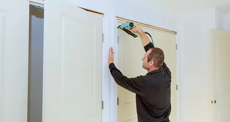 Top Rated Door Fixing ServiceFixing Garage Door Track in Miami Lakes, FL