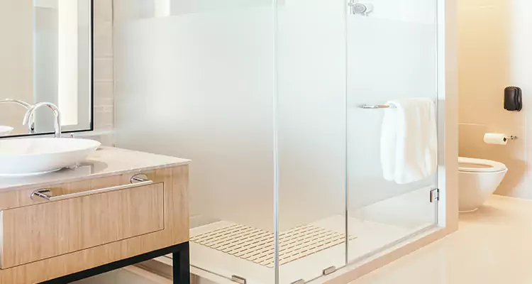 Expert Shower Door Fix and Repair in Miami Lakes, FL