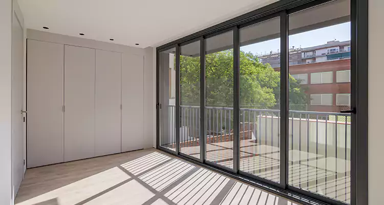 Fix Sliding Screen Door Track in Miami Lakes, FL